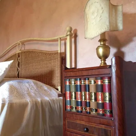 Large In 18 Century Del Drago